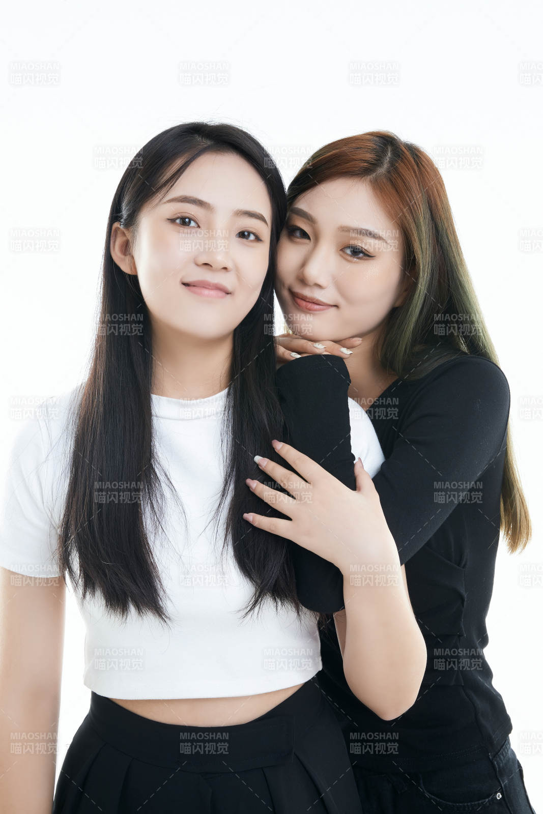 可爱的亚洲闺蜜少女图片