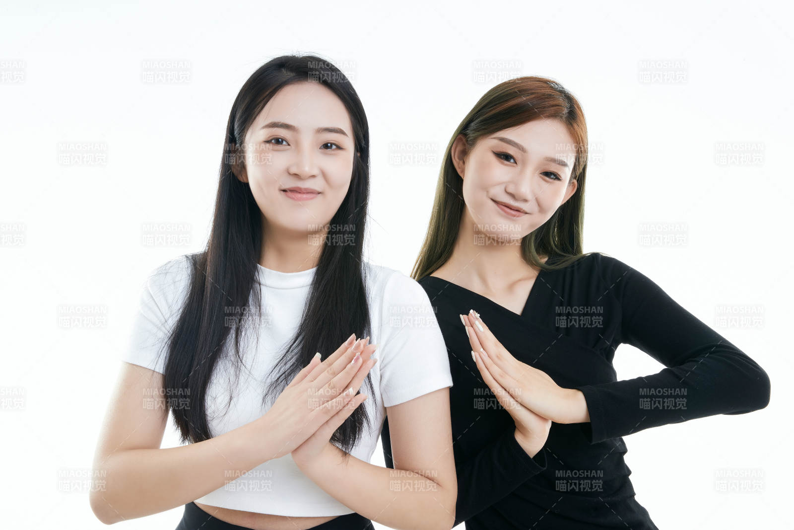 可爱的亚洲闺蜜少女图片