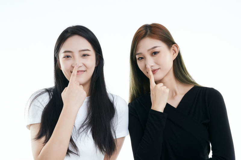 可爱的亚洲闺蜜少女图片