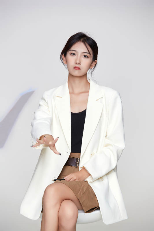 商务职业女性文员公关图片