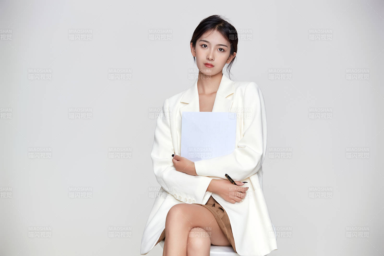 商务职业女性文员公关图片