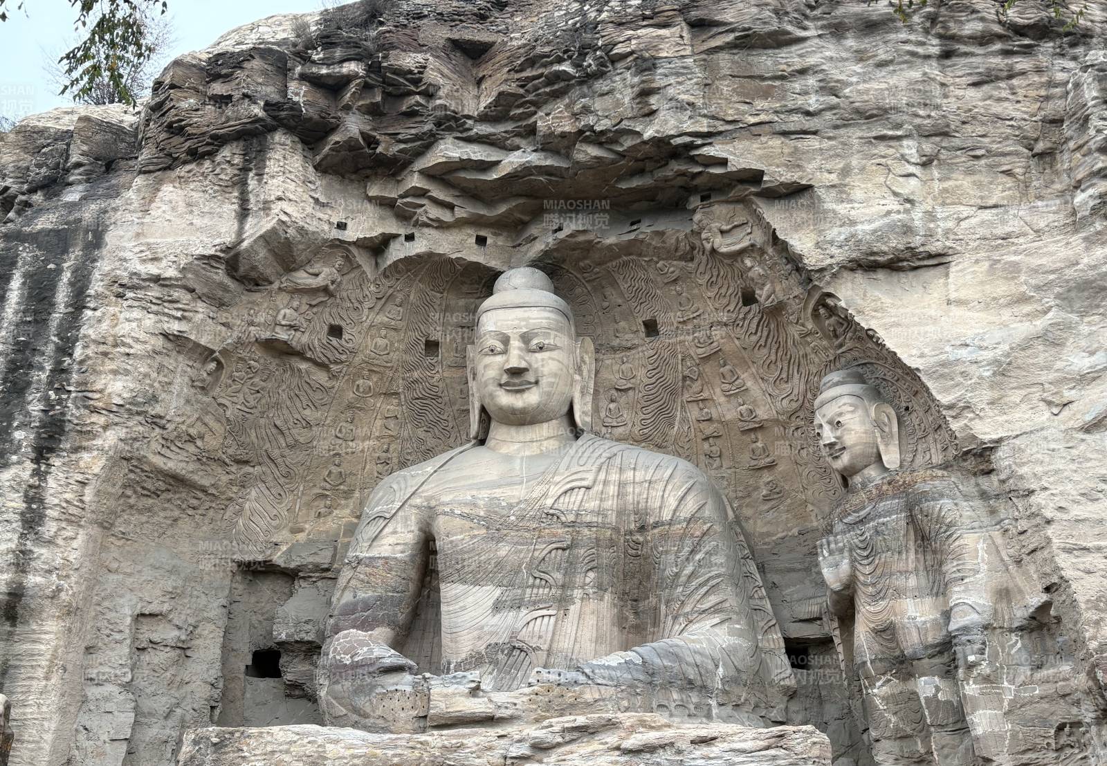 石窟佛像雕塑图片