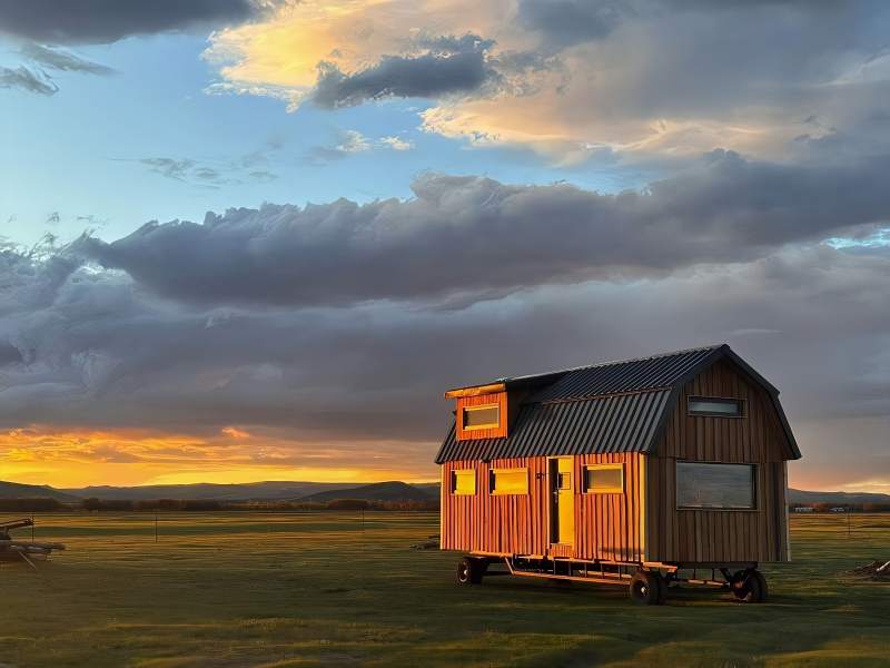 额尔古纳湿地草原木屋图片