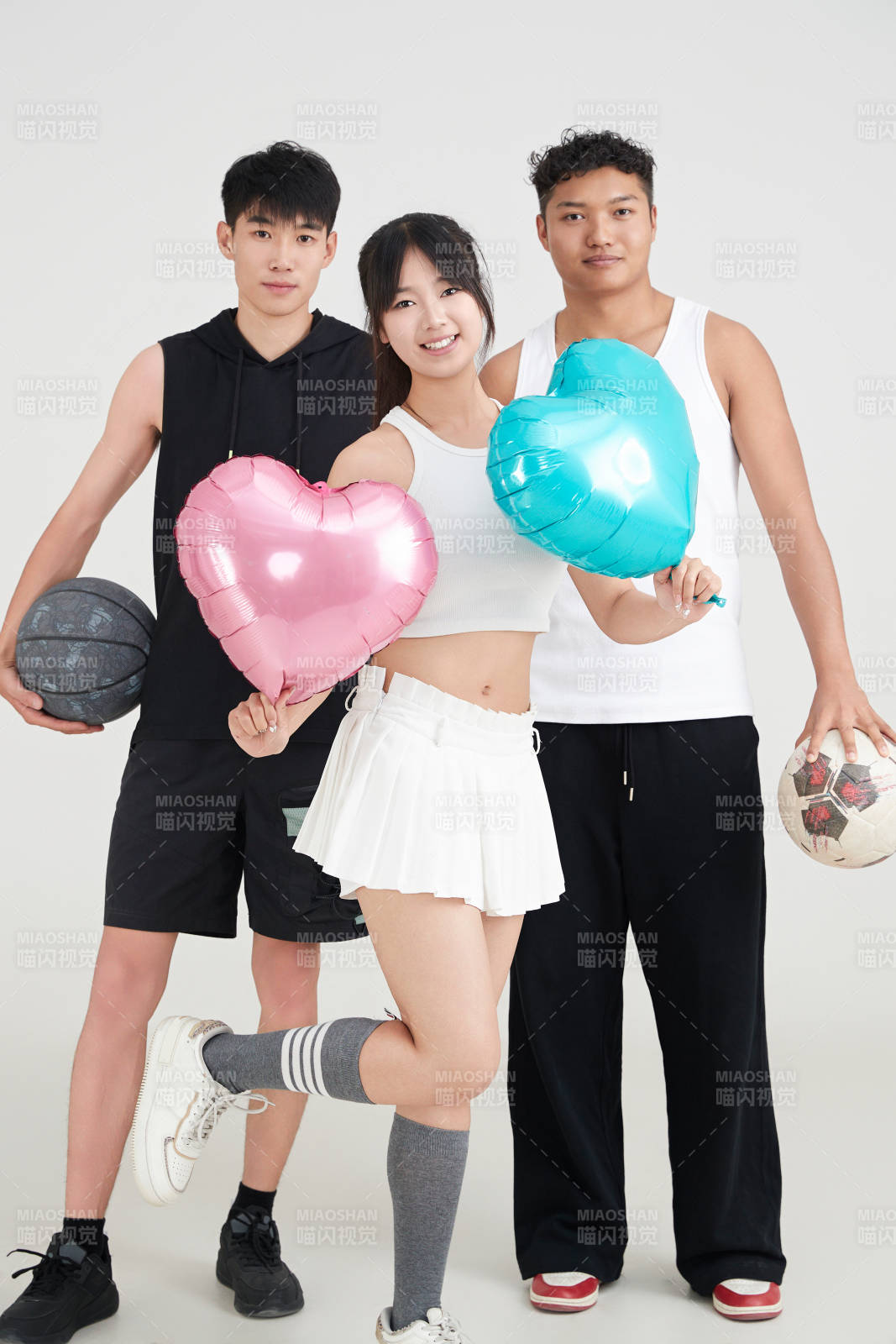 足球 篮球运动员以及拉拉队长形象图片