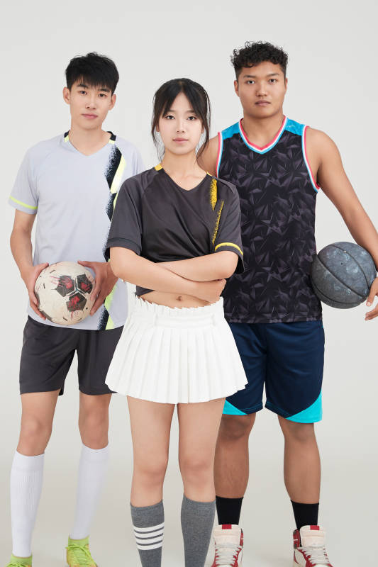 足球 篮球运动员以及拉拉队长形象图片