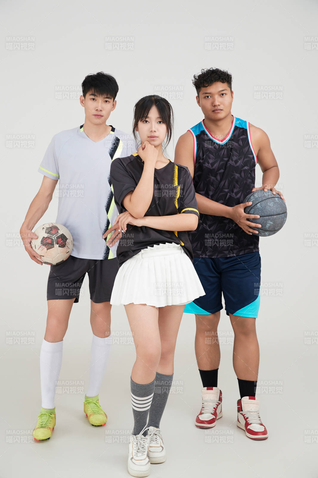 足球 篮球运动员以及拉拉队长形象图片