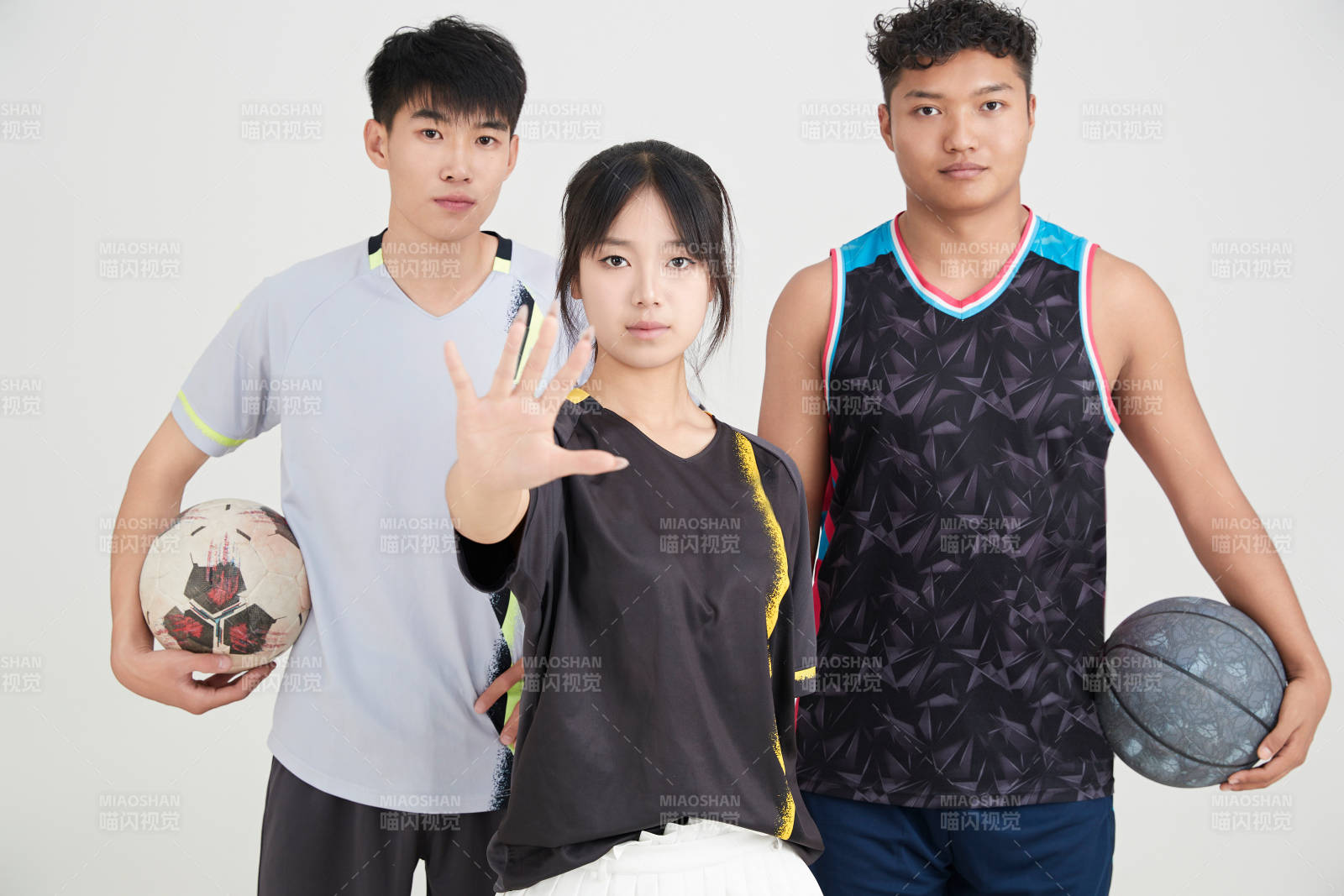 足球 篮球运动员以及拉拉队长形象图片