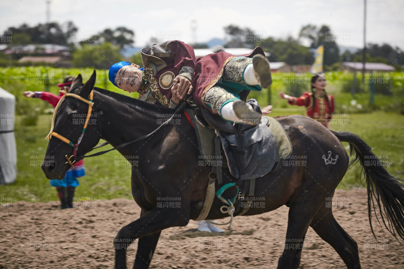 河北省沽源县库伦淖尔景区的蒙古马术表演图片