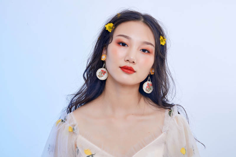 亚洲女性妆面图片