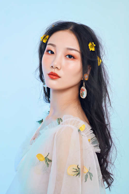 亚洲女性妆面图片