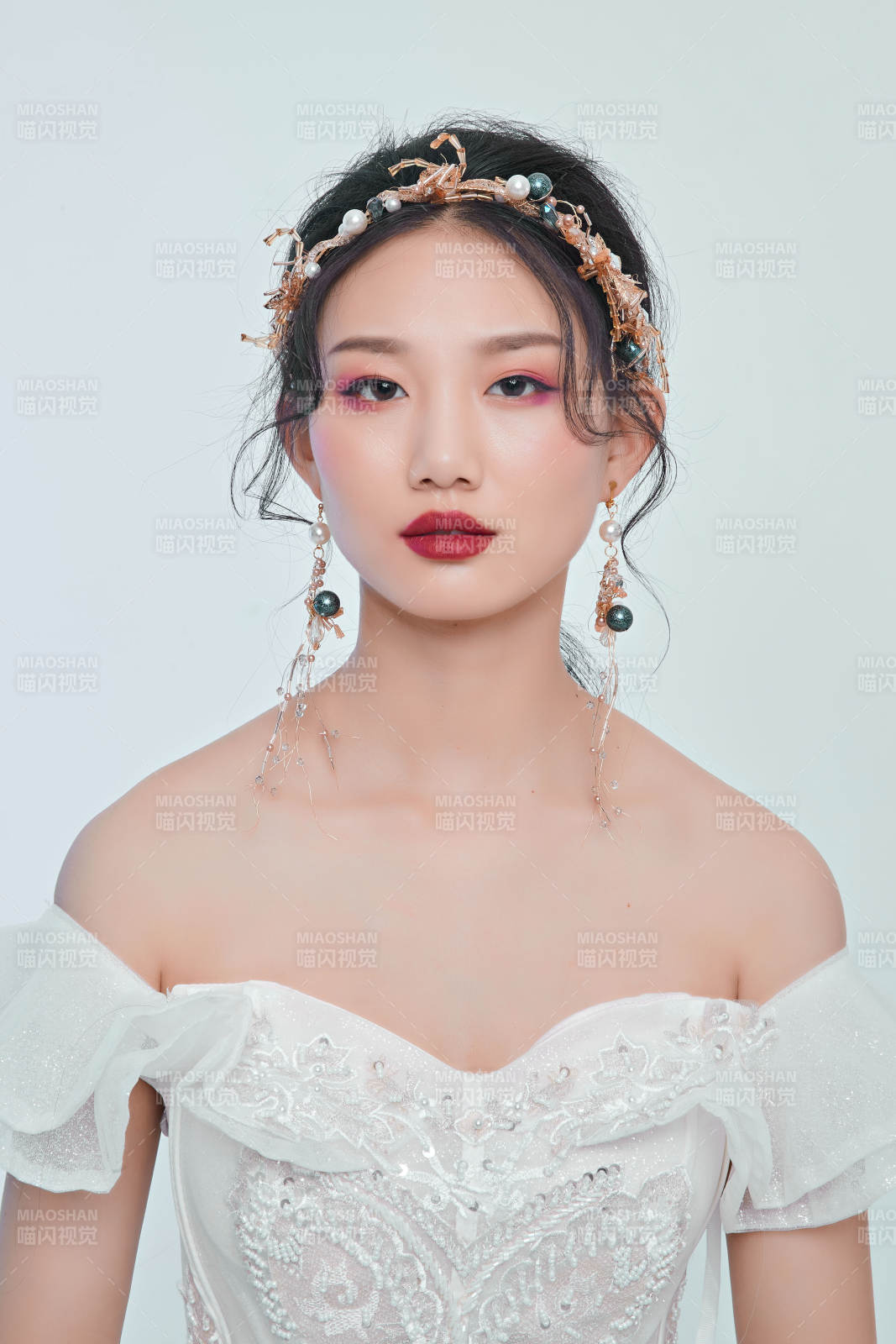 亚洲女性妆面图片