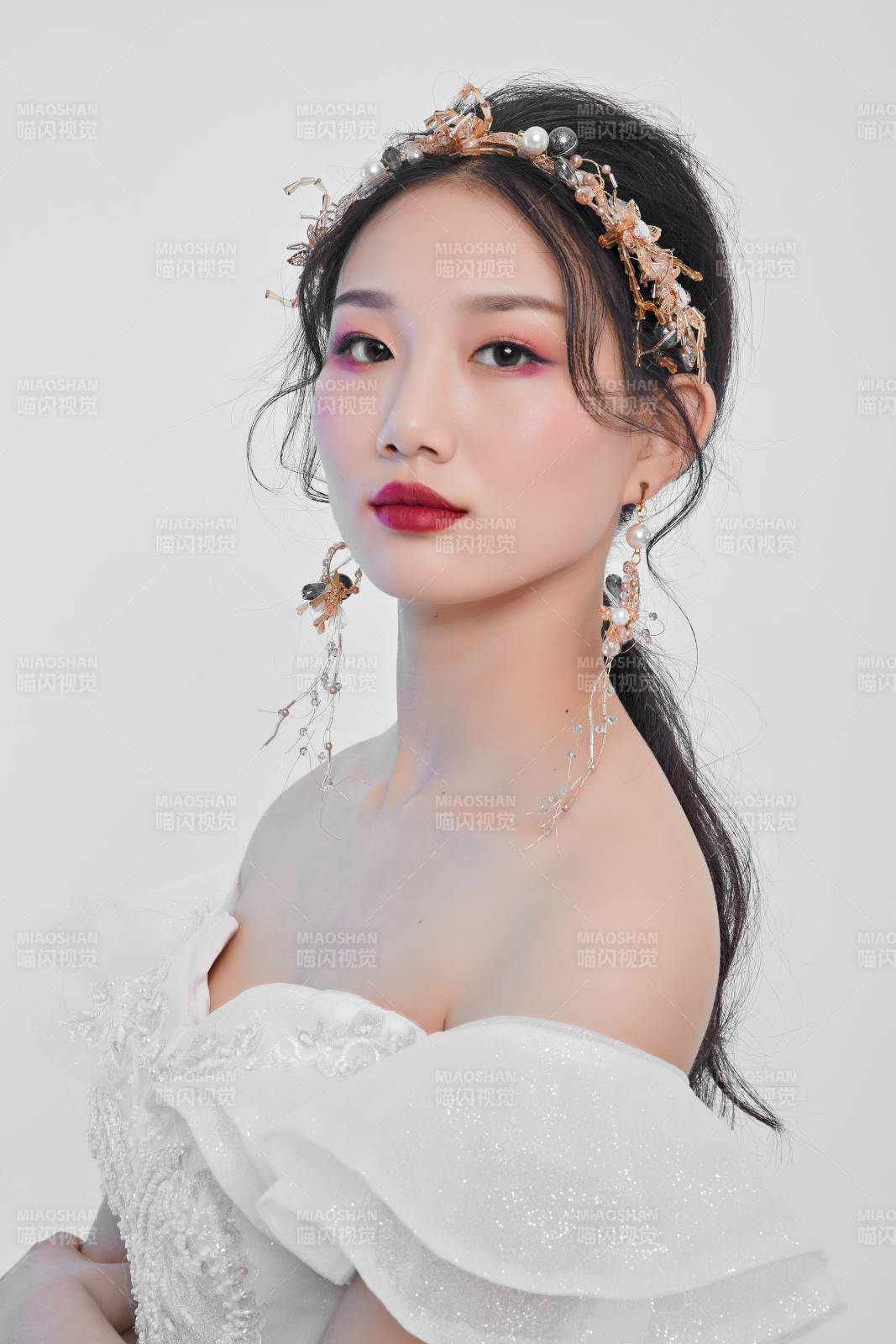 亚洲女性妆面图片