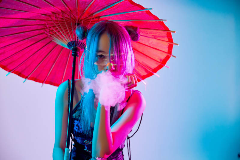 国潮风混搭赛博朋克风格的亚洲旗袍少女图片