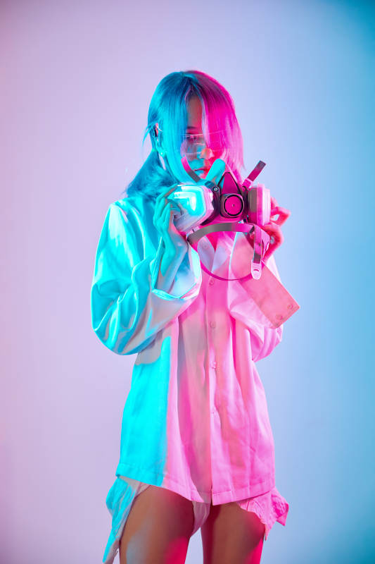 国潮风混搭赛博朋克风格的亚洲旗袍少女图片