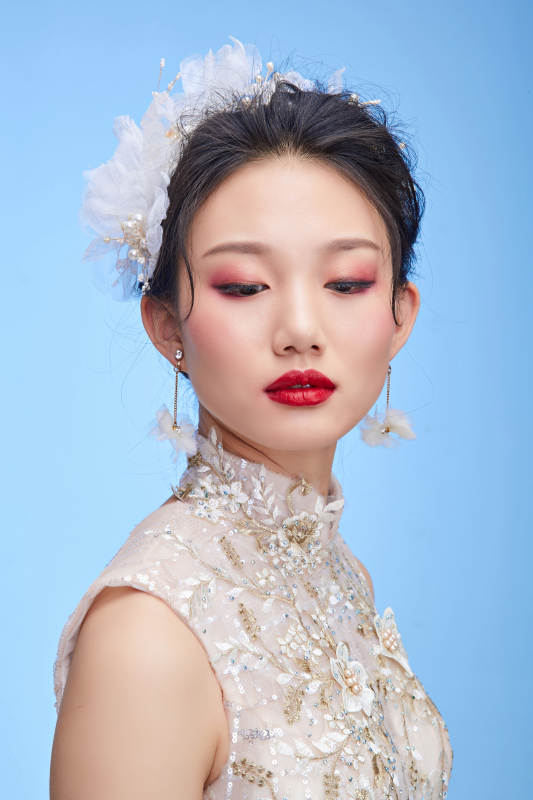 亚洲女性妆面图片