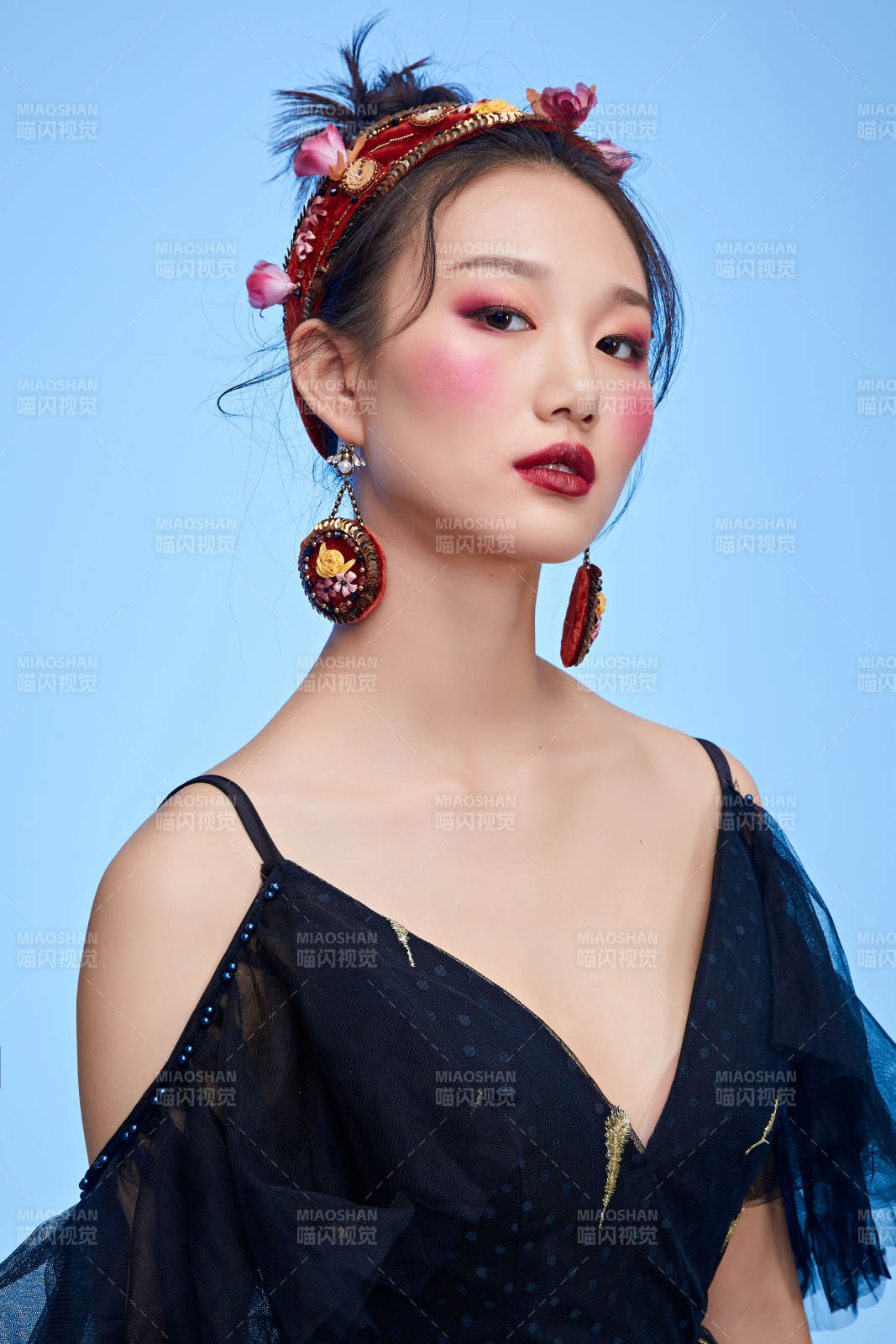 亚洲女性妆面图片