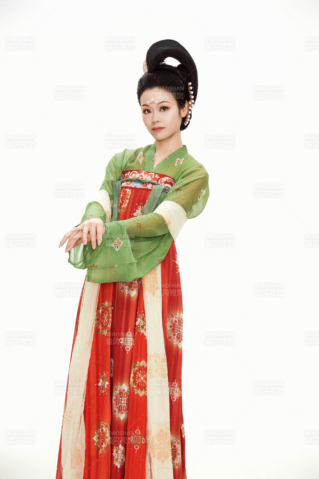 大唐风韵女性古装妆容造型图片