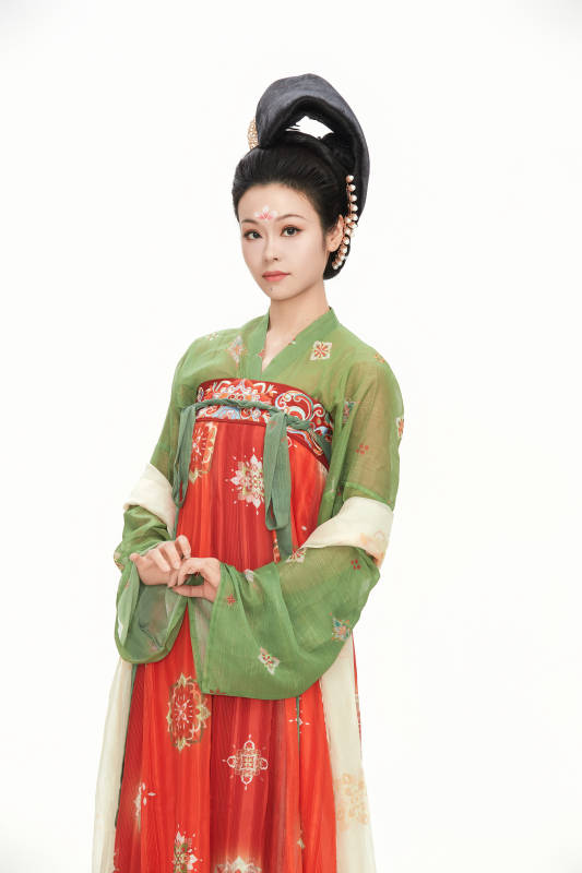 大唐风韵女性古装妆容造型图片