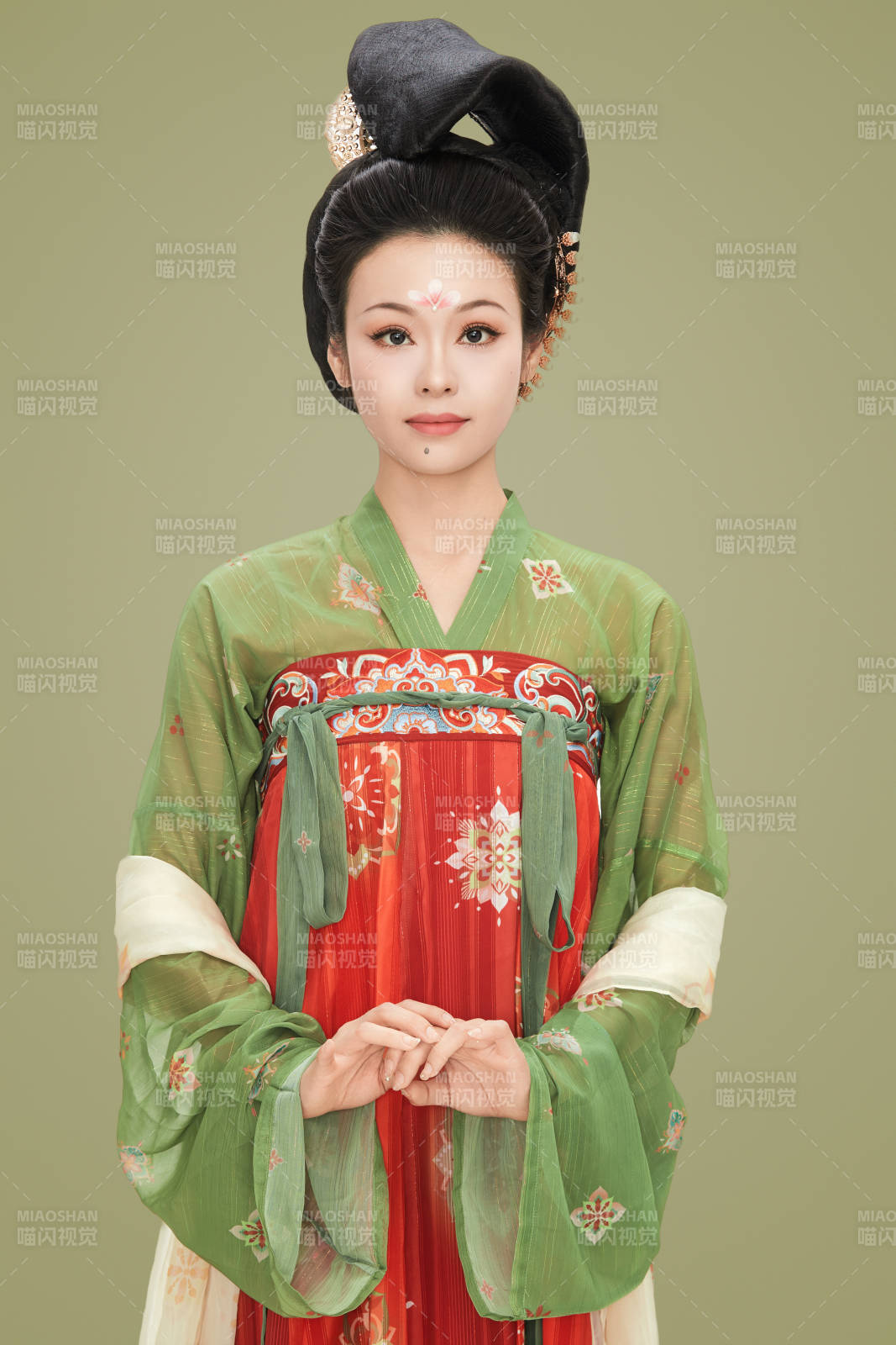 大唐风韵女性古装妆容造型图片