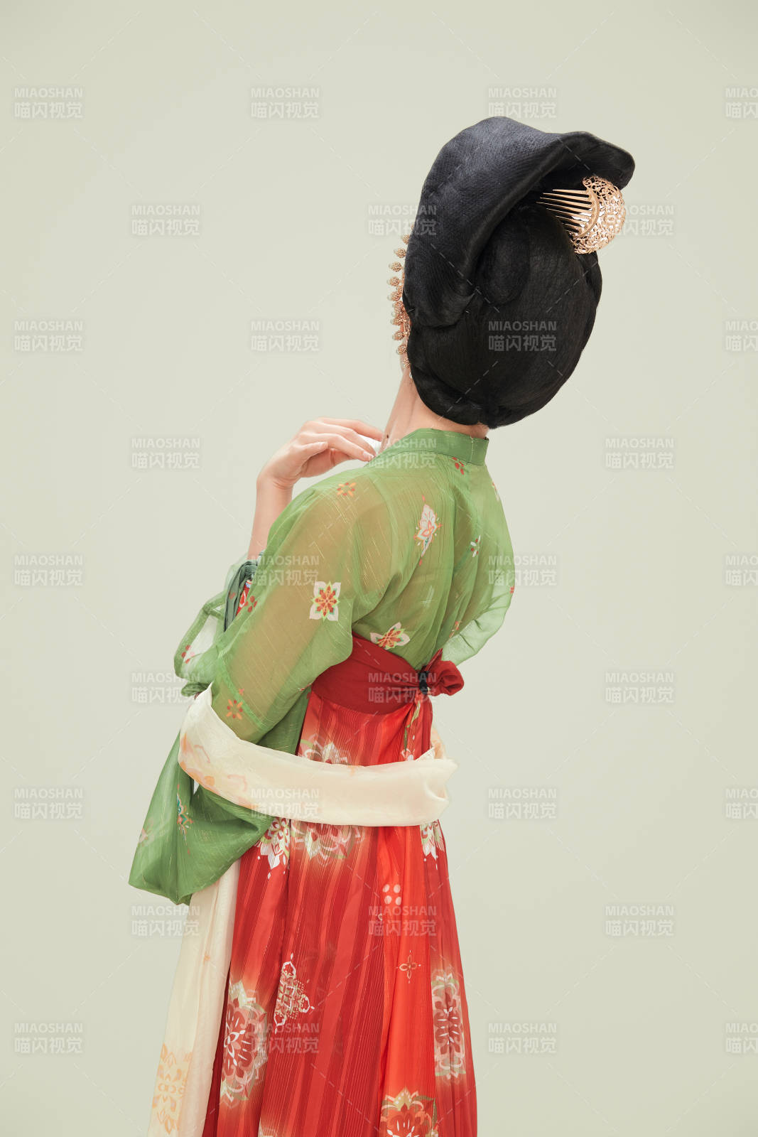 大唐风韵女性古装妆容造型图片