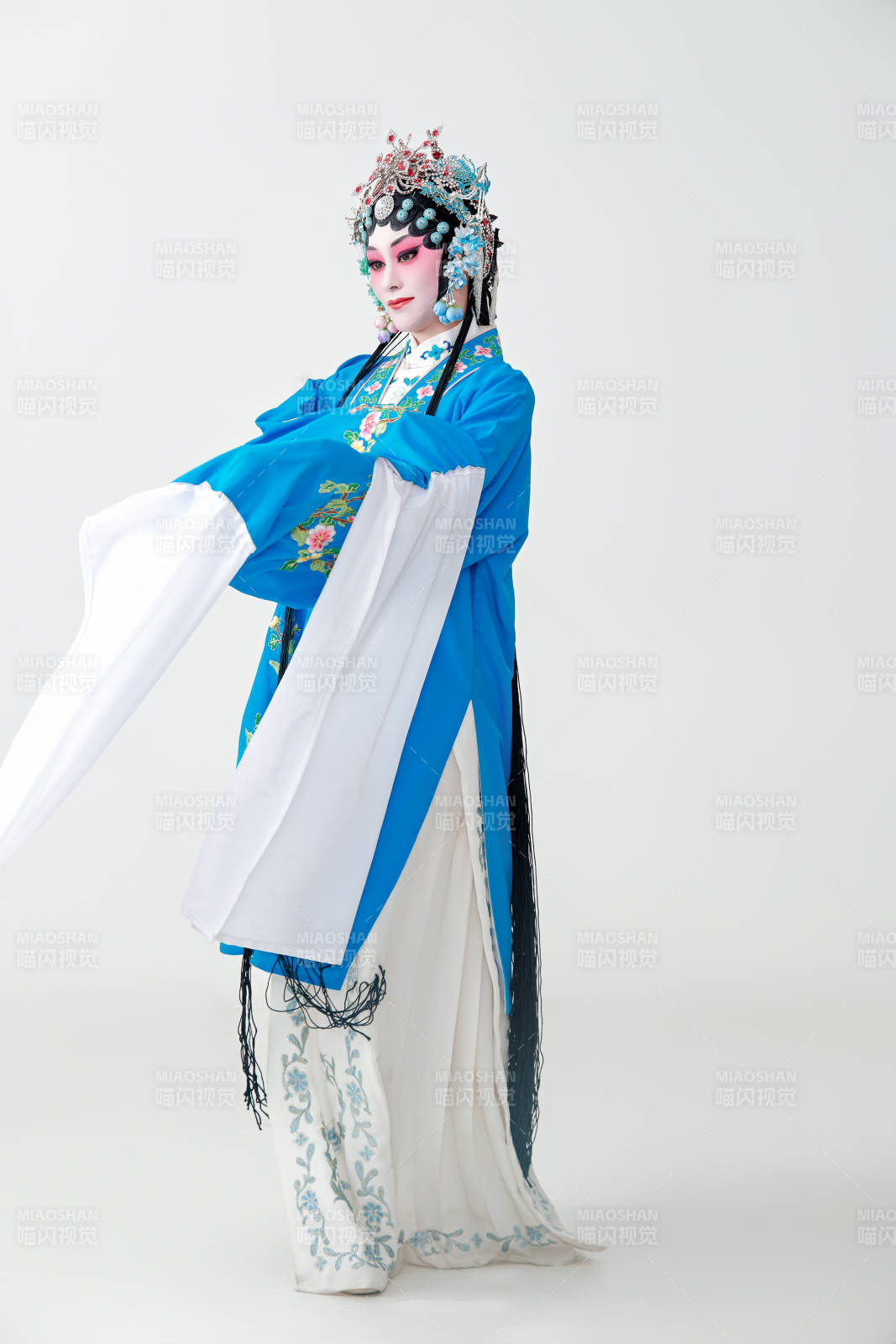 国粹戏曲京剧昆曲青衣旦角形象的女性演员图片