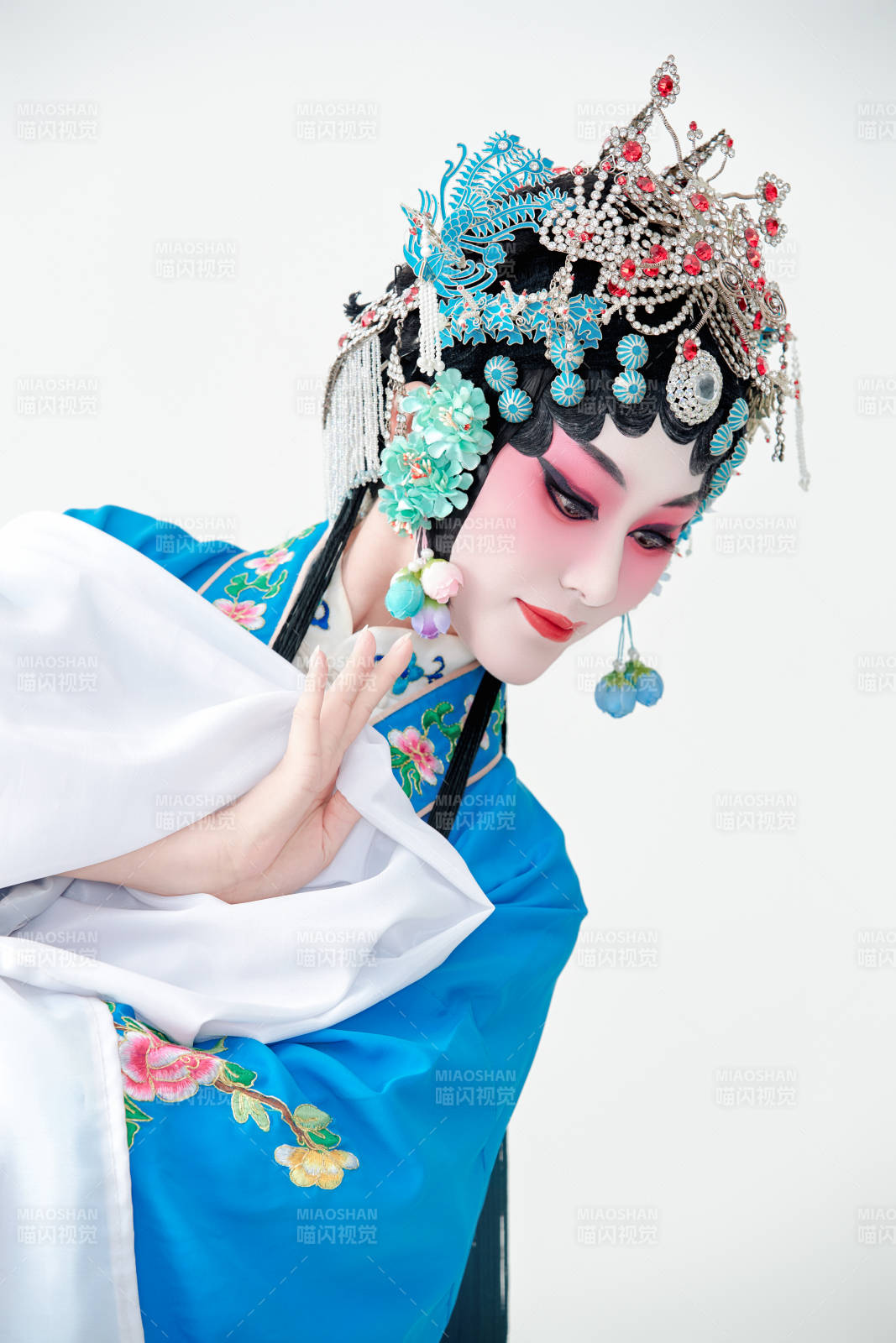 国粹戏曲京剧昆曲青衣旦角形象的女性演员图片