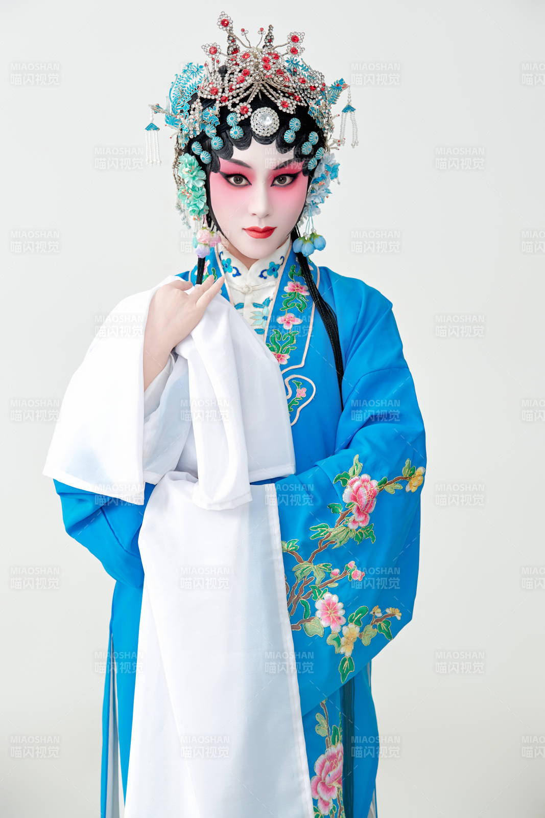 国粹戏曲京剧昆曲青衣旦角形象的女性演员图片