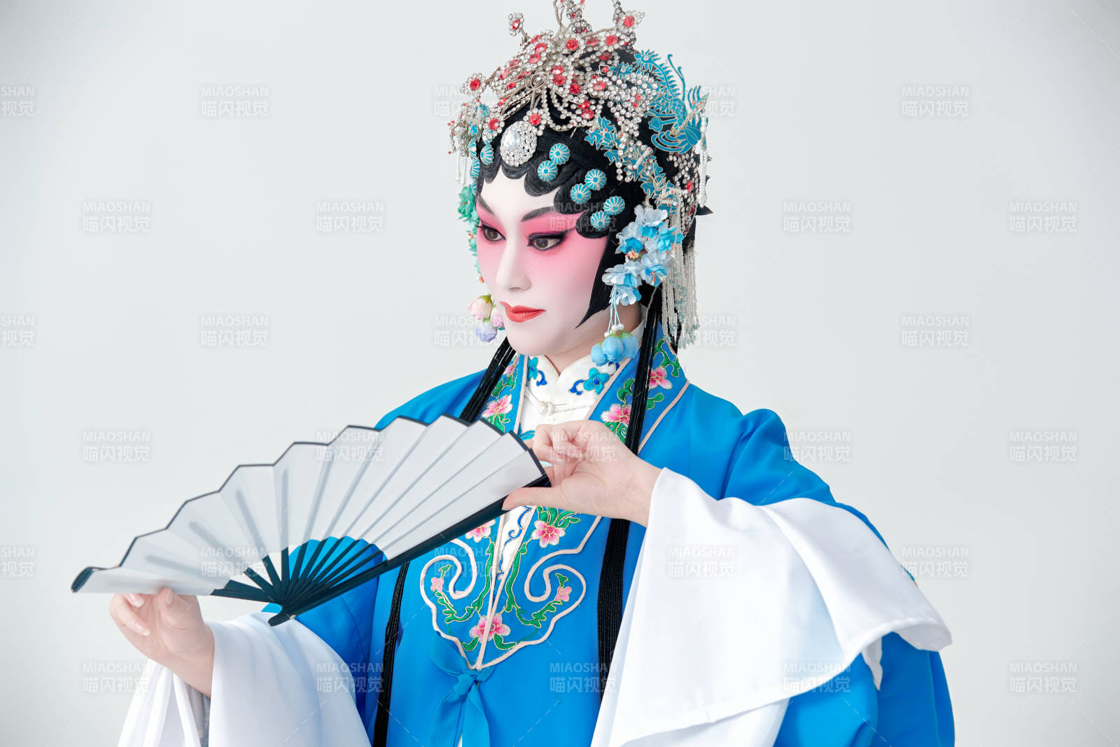 国粹戏曲京剧昆曲青衣旦角形象的女性演员图片