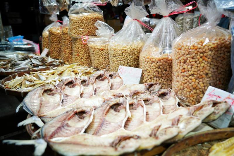 市场干货摊位图片