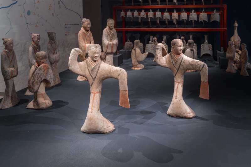 陕西考古博物馆的彩绘舞蹈俑图片