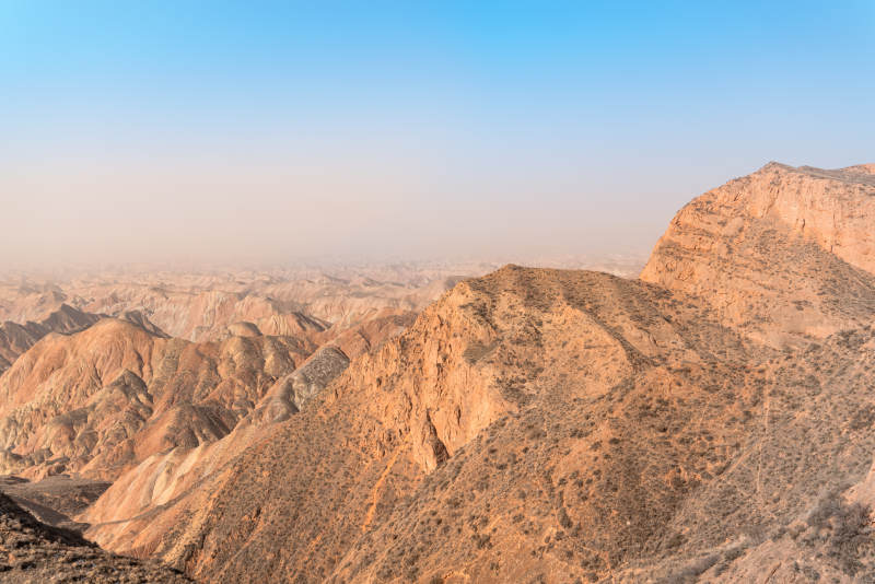 兰州水墨丹霞荒漠山峦日出图片