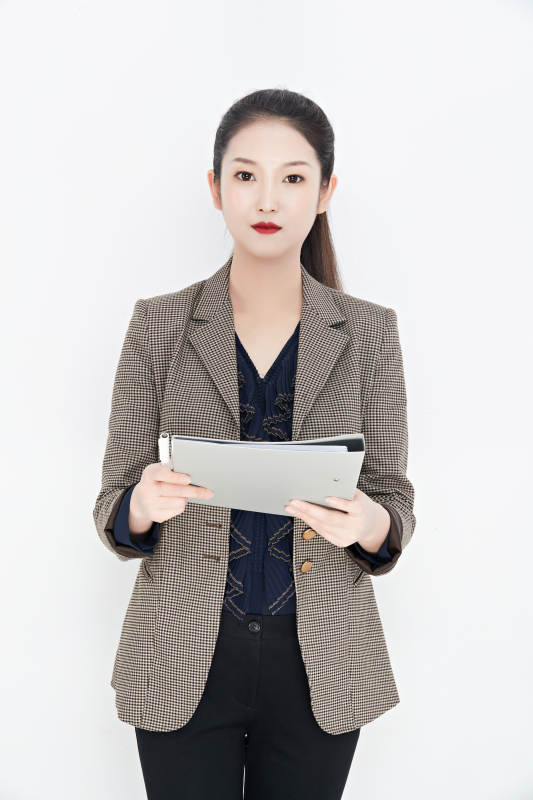 白色背景下的美丽商务女性肖像图片
