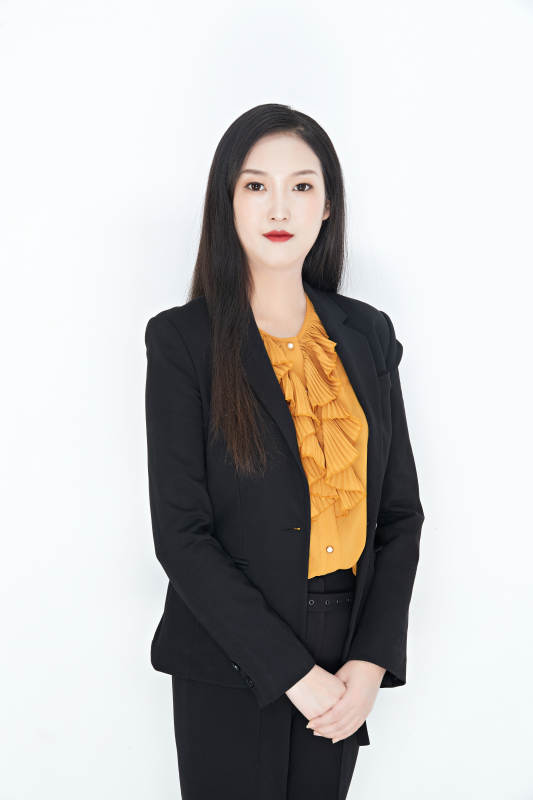 白色背景下的美丽商务女性肖像图片