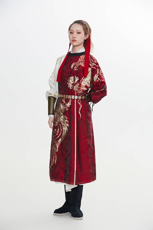 身穿武侠古风汉服英气十足的亚洲美女图片