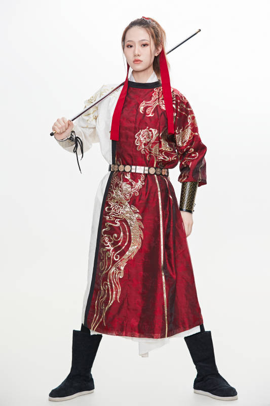 身穿武侠古风汉服英气十足的亚洲美女图片