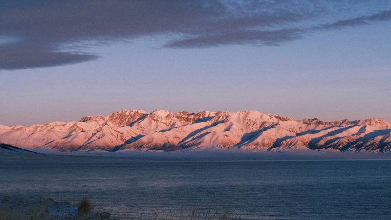 赛里木湖风光图片