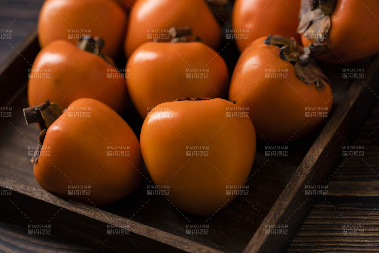 柿子静物图图片