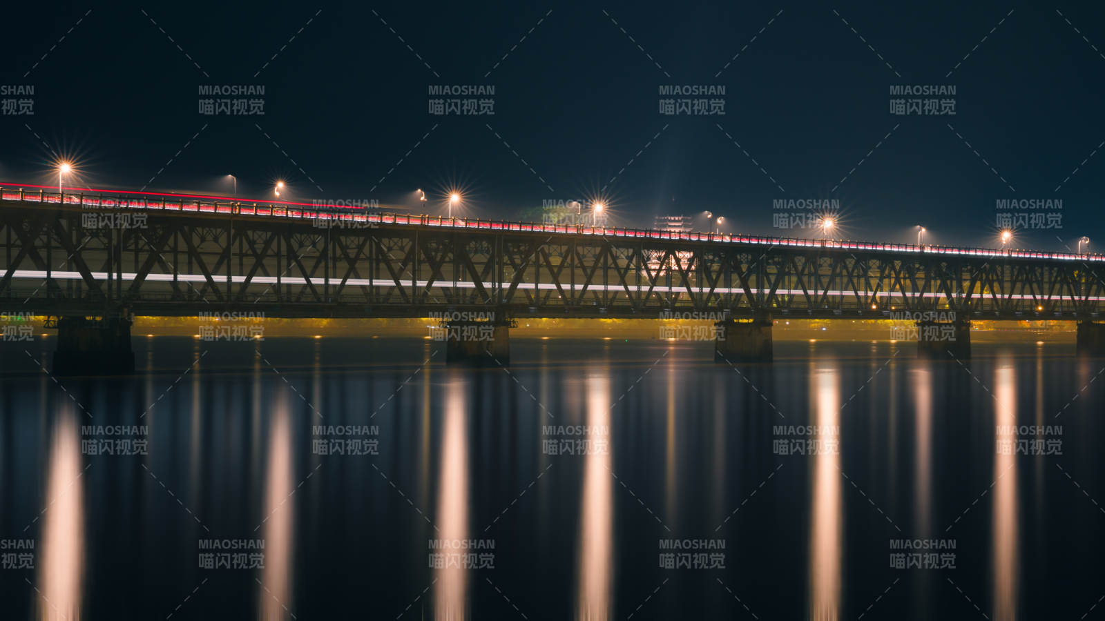杭州钱塘江大桥夜桥光影图片