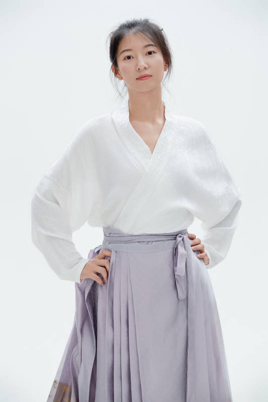 汉服风韵人像棚拍汉服女性图片