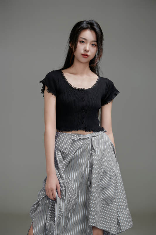 年轻活力亚洲年轻女性形象图片