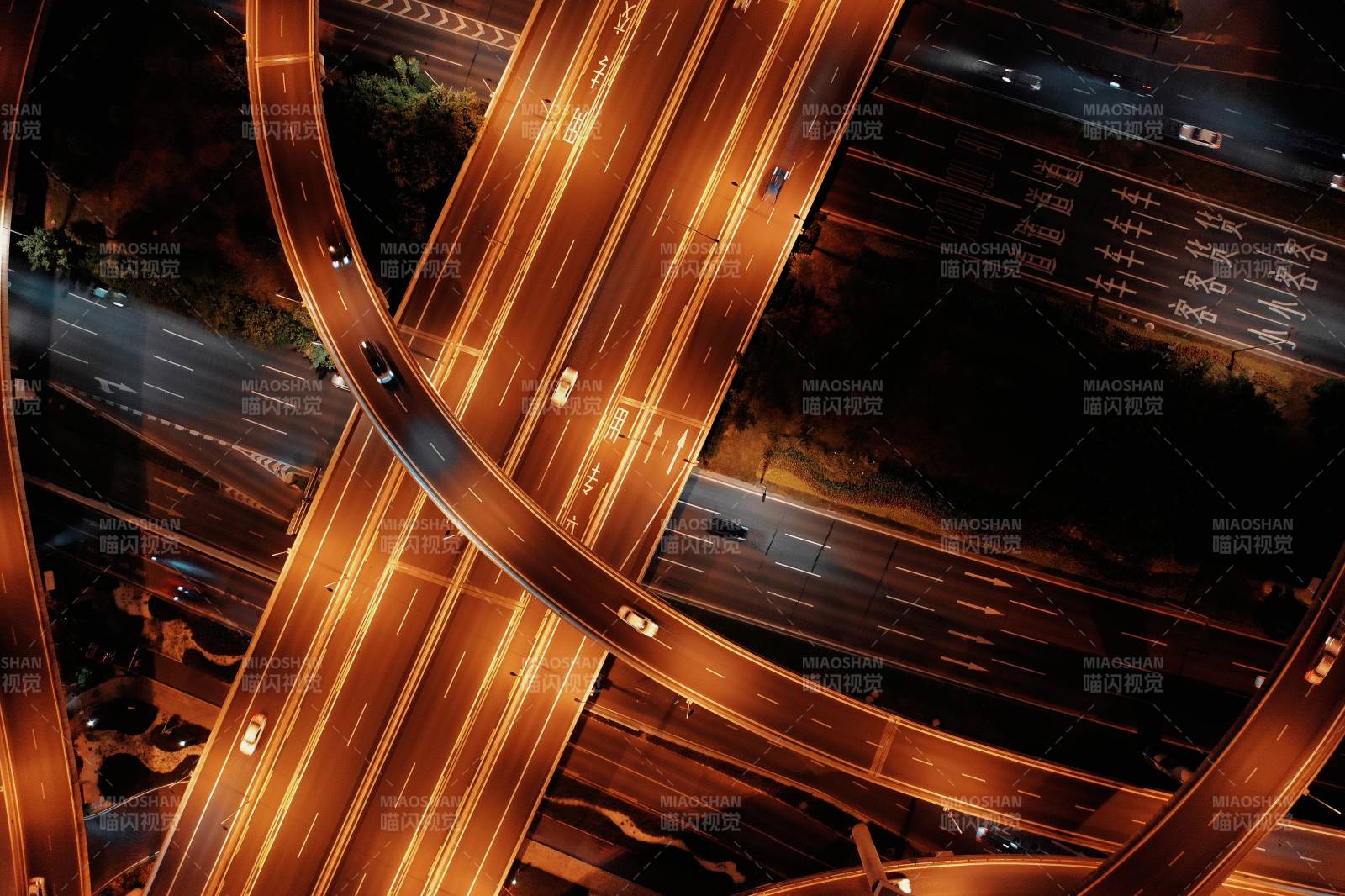 夜幕下的石羊立交桥图片