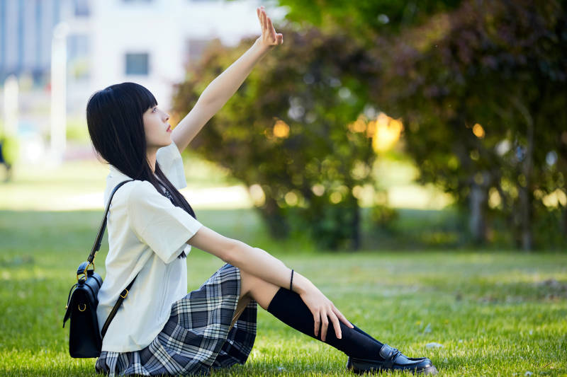 穿着日系JK制服的亚洲少女图片