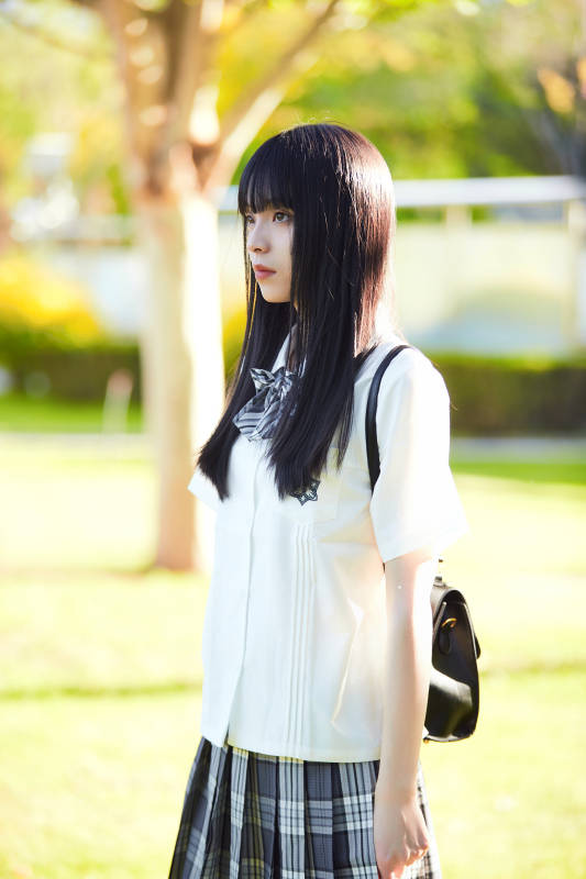 穿着日系JK制服的亚洲少女图片