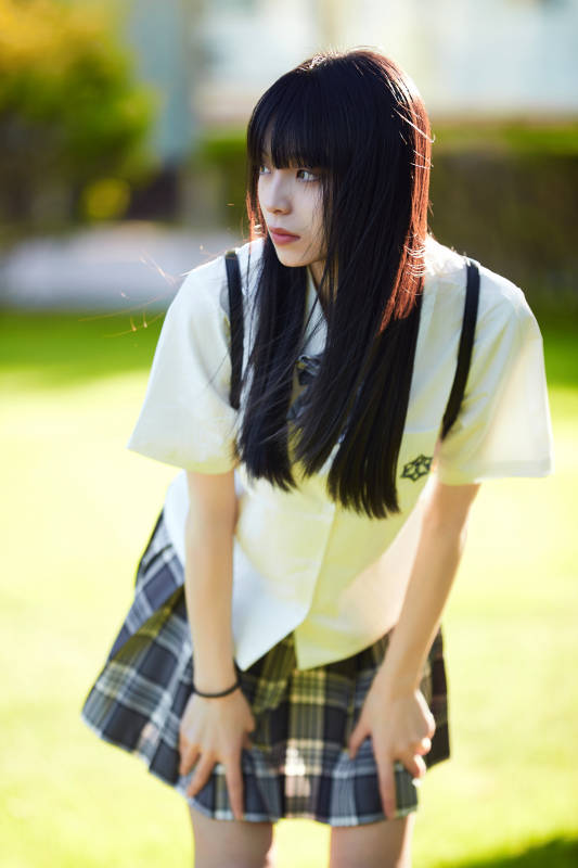 穿着日系JK制服的亚洲少女图片