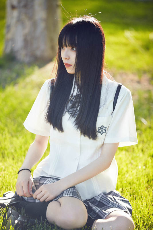 穿着日系JK制服的亚洲少女图片