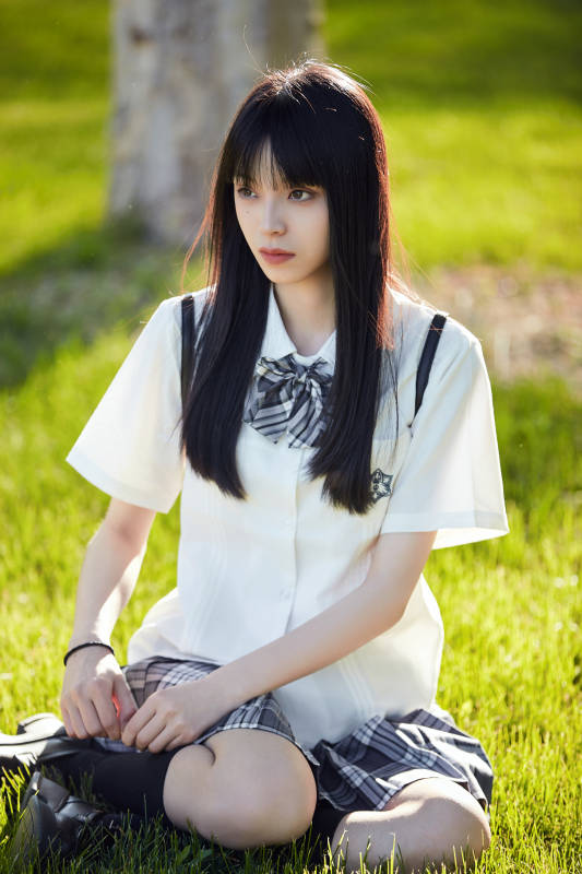 穿着日系JK制服的亚洲少女图片