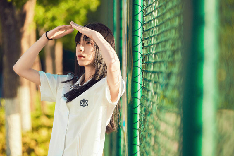 穿着日系JK制服的亚洲少女图片