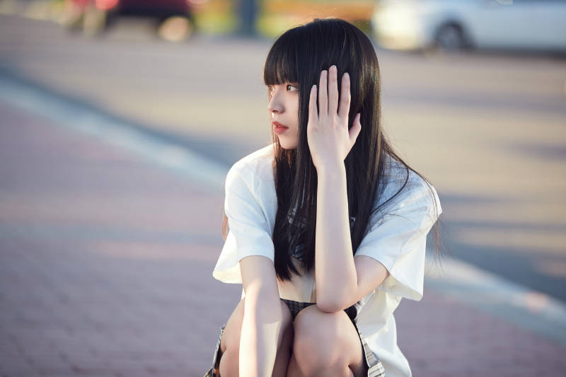 穿着日系JK制服的亚洲少女图片