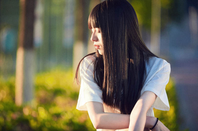 穿着日系JK制服的亚洲少女图片