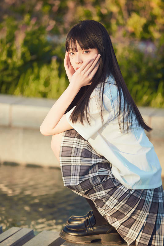 穿着日系JK制服的亚洲少女图片